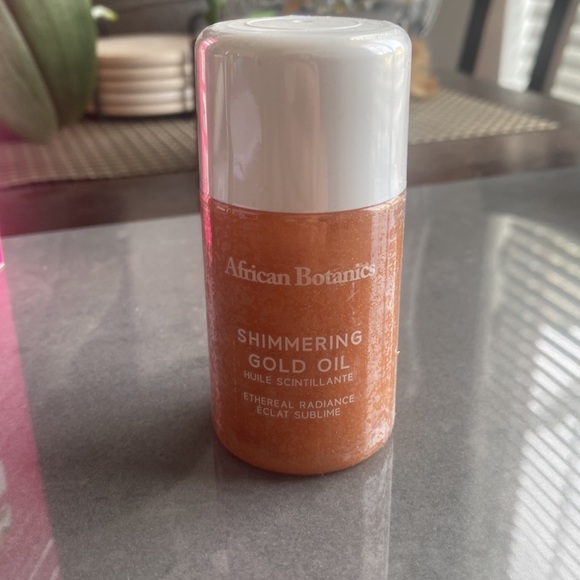 African Botanics Shimmering Oil - Picture 2 of 2